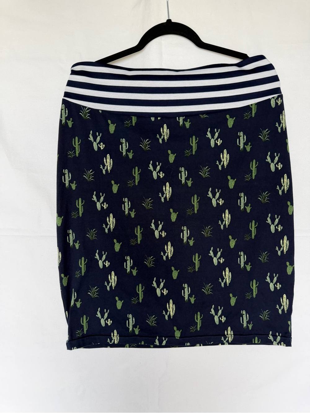 Striped Waist Navy Cactus Print Pencil Skirt xL